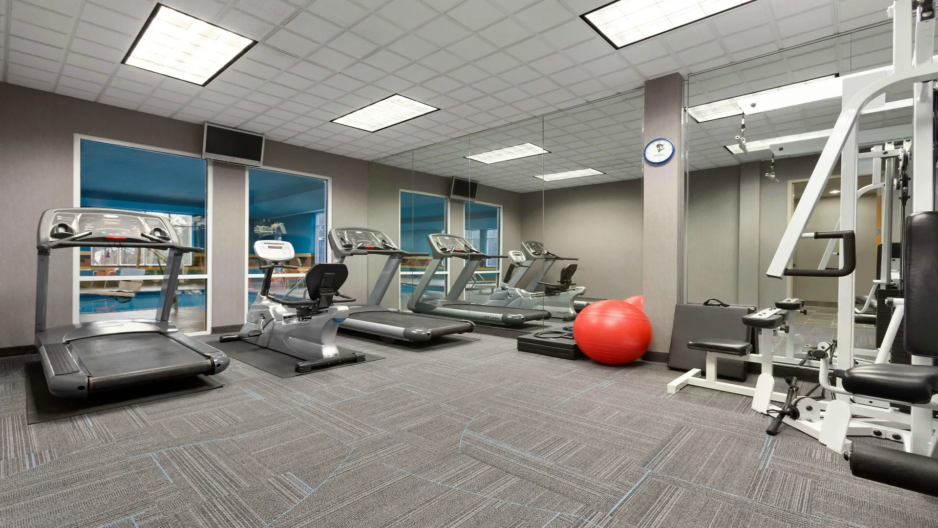 Holiday Inn Hotel & Suites Gateway By Ihg Williamsburg Resort