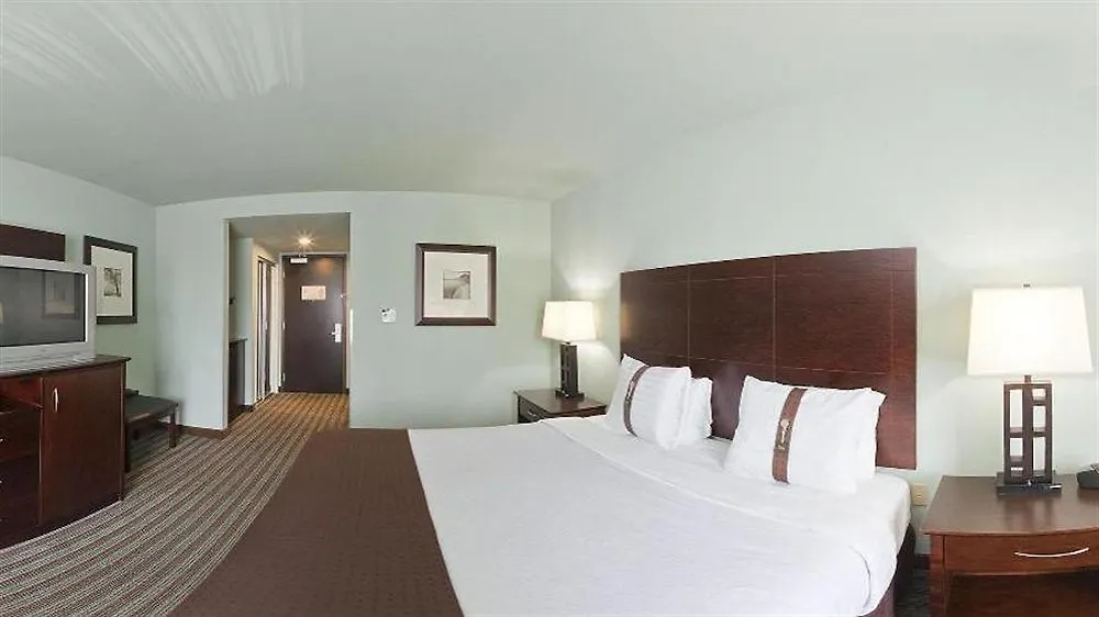 Holiday Inn Hotel & Suites Gateway By Ihg Williamsburg 3*,  United States